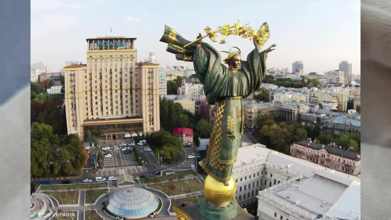 Obverse Design: The Goddess Victoria and the Sacred Volcanoes