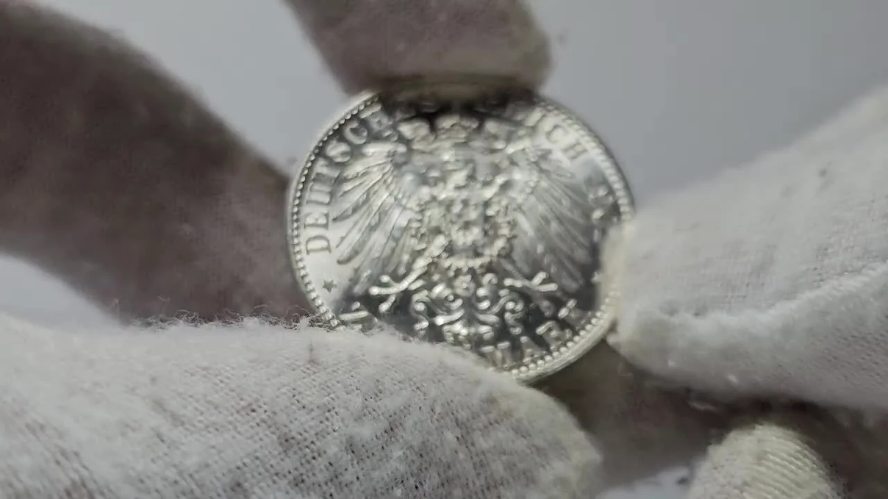 Различия в дизайне герба