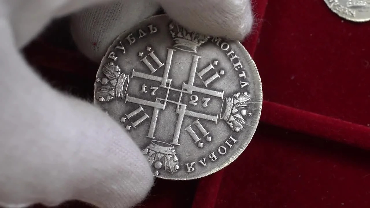 Characteristic Signs of Forgeries: Patina and "Camouflage"