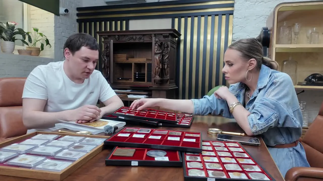 Gedenk- und sowjetische Raritäten