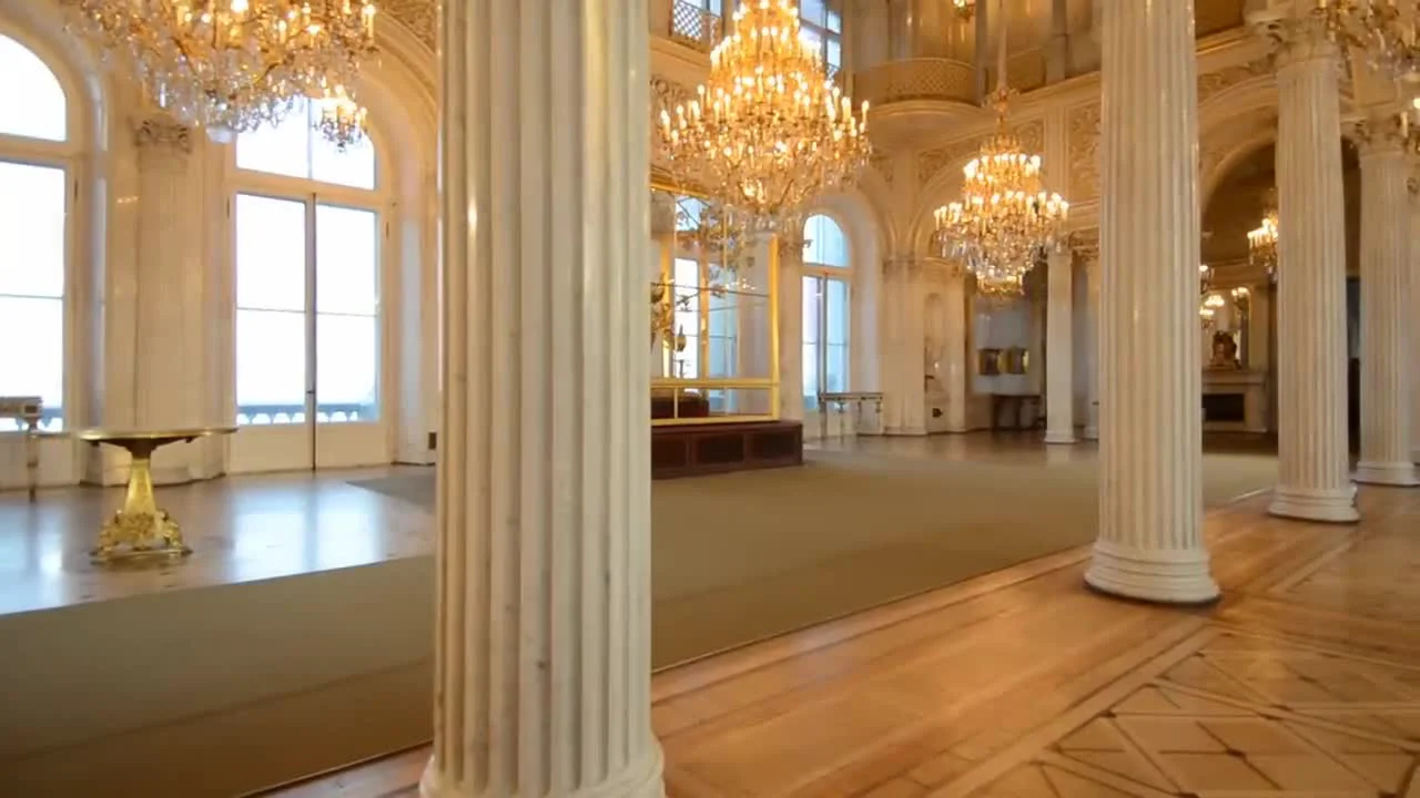 The Composition of the "Magic Garden"