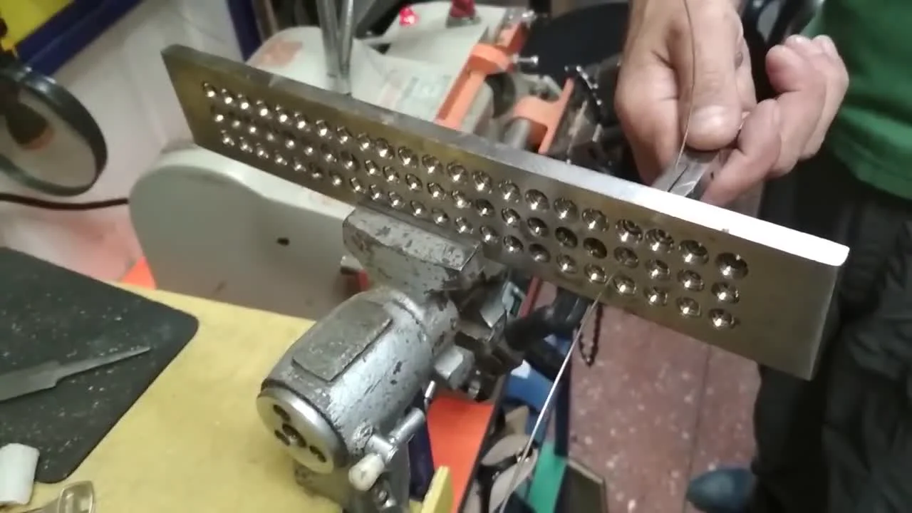 Drawing the wire: from a rod to a thin thread