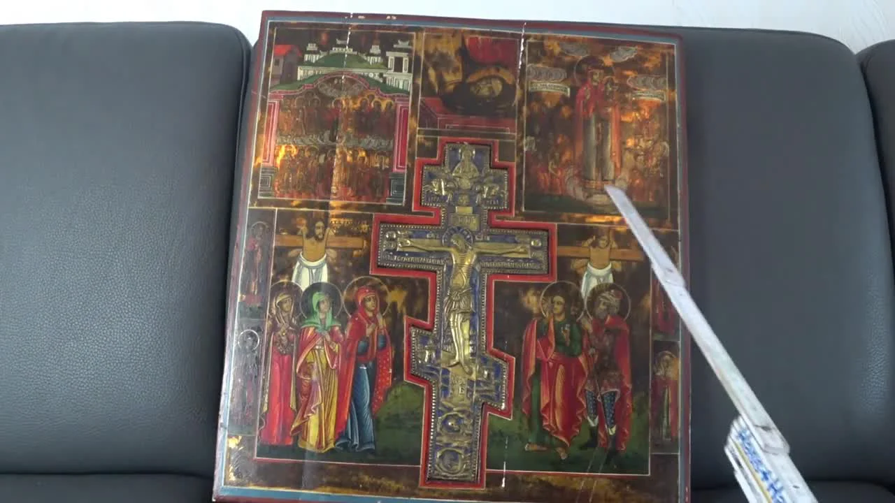 Иконография: Центральный сюжет и окружающие образы