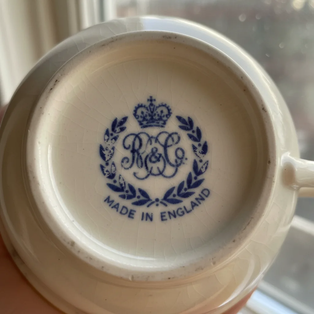 Фарфоровые имитации: секреты клейм и глазури